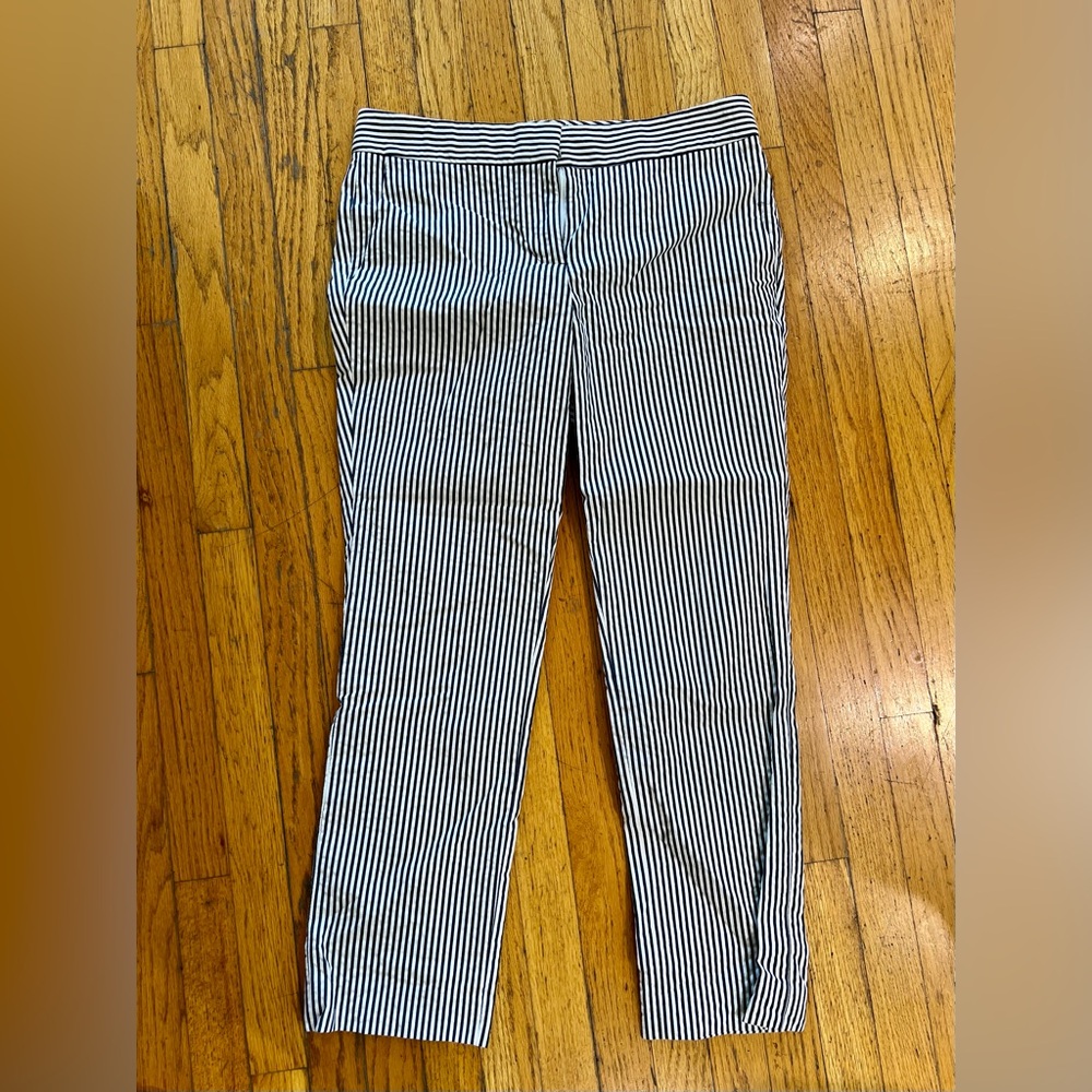 J Crew Seersucker striped blue / white pants cute!